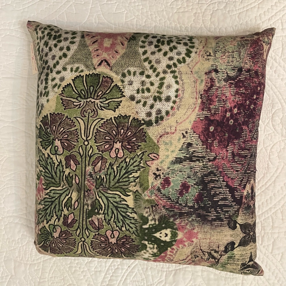NWT Tracy Porter Poetic Wanderlust throw pillow - Paloma